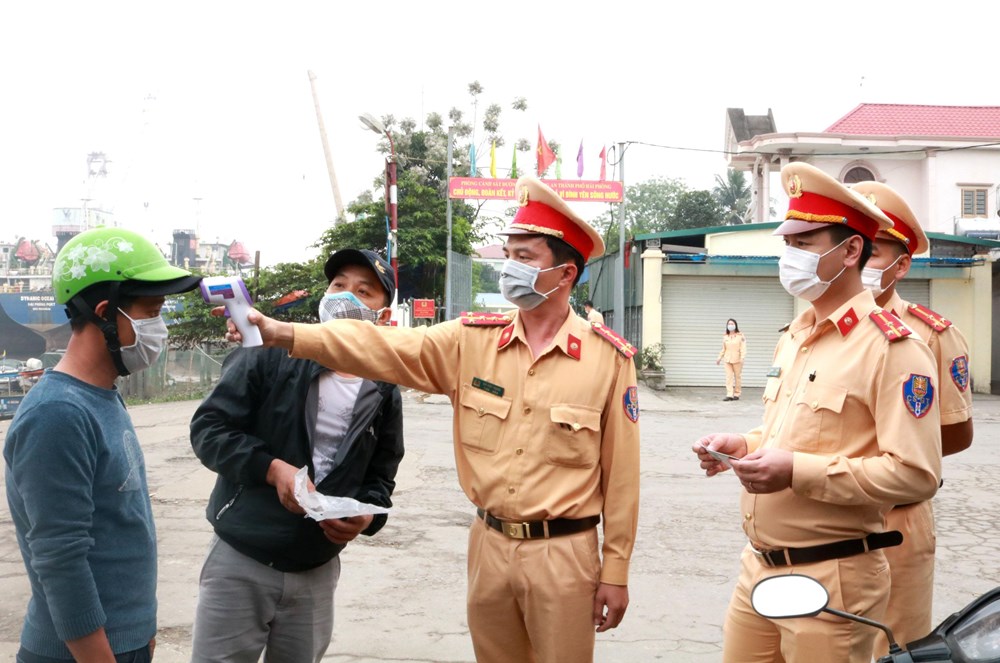 Thông tin phòng chống dịch COVID-19 đến 19 giờ ngày 2/4/2020: 990/1121 mẫu có kết quả xét nghiệm âm tính